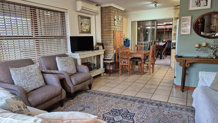 3 Bedroom Property for Sale in Strand South Western Cape